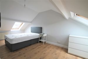Bedroom- click for photo gallery